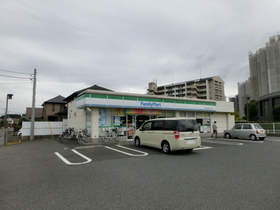 Convenience store. 150m to Family Mart (convenience store)