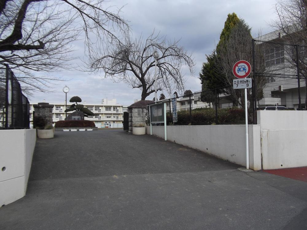 Junior high school. 2899m to the Chiba Municipal Honda Junior High School