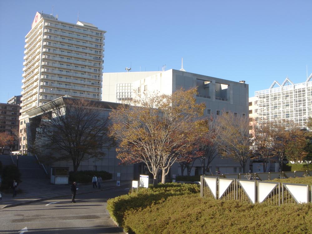 Government office. It is 950m fine building to Chiba green ward office. 