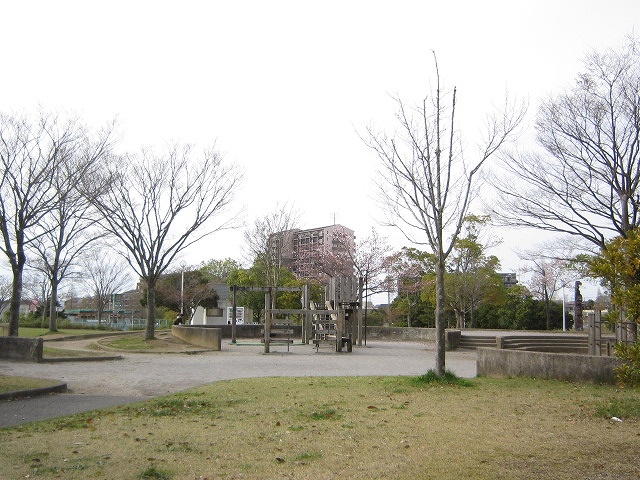 park. 1364m until Asumigaoka Fureai Square Park (park)