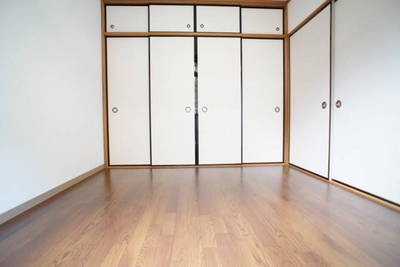 Living and room. From 4.5 Pledge of Western-style Japanese-style room has been renovated to Western-style