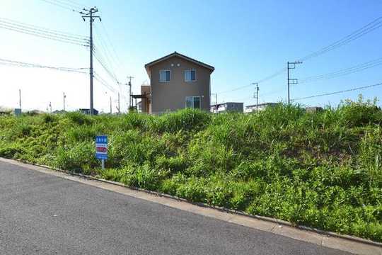 Local land photo. It is not in the building with conditions land for sale. 