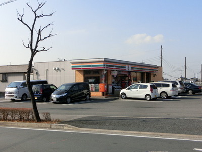 Convenience store. 110m to Seven-Eleven (convenience store)