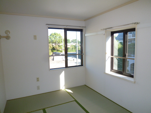 Living and room. Calm feel of the Japanese-style room!