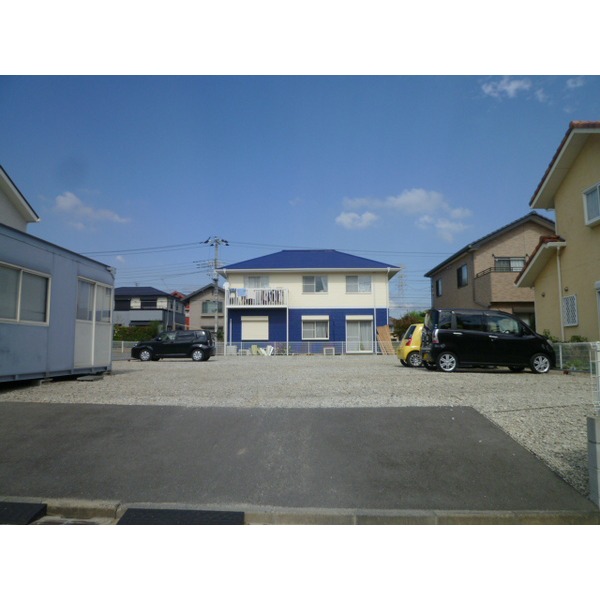 Parking lot. Neighborhood P5,250 yen