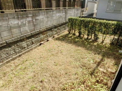 Balcony. Spacious private garden