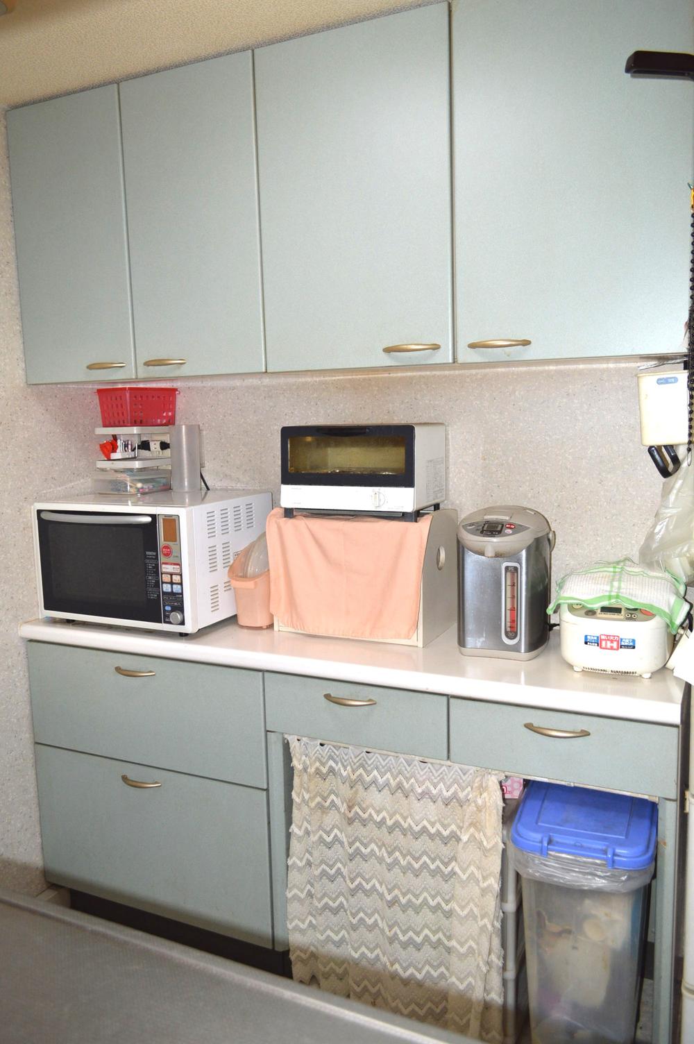 Kitchen. Concrete with cupboard