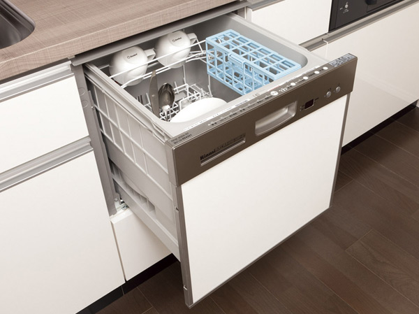 Kitchen.  [Dishwasher] Uneven washable rather than in the shower from the top and bottom, Dishwasher.