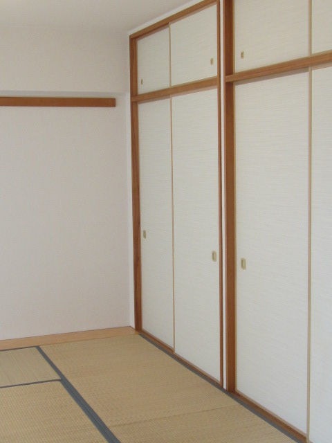 Other room space. 6-mat Japanese-style