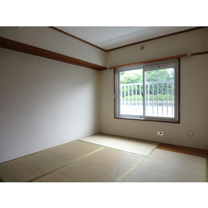 Living and room. North Japanese-style room 6 quires Storage Yes (Once it has a tenants tatami of Omotegae)