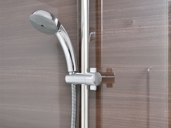 Bathing-wash room.  [Slide bar] Slide bar that you can freely adjust the height of the shower head