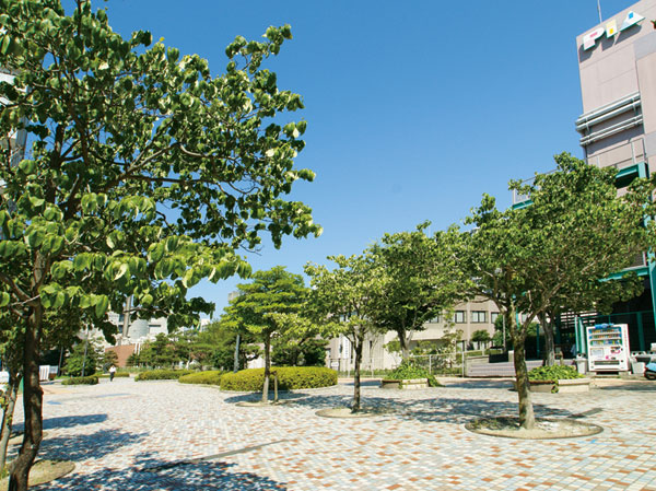 Surrounding environment. Promenade that follows from "Kemigawa beach" station (about 10m / 1-minute walk)