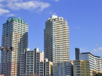 Local appearance photo. February 2001 construction Mitsui Fudosan Co., Ltd. and four other companies sale 22 floor of a 32-storey Facing east