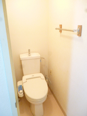 Toilet.  ☆ Clean and comfortable toilet (washing toilet seat available) ☆