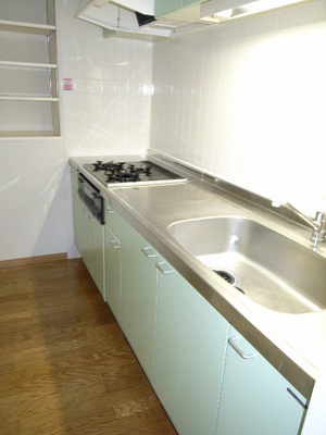 Kitchen. Typical indoor photo. It is spacious and housework is likely in about 3.6 Pledge
