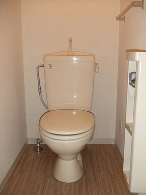 Toilet. Easy-to-use bus ・ It is a toilet of the room