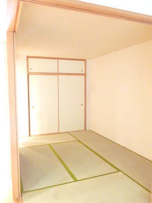 Living and room. Visitor, It is a handy Japanese-style room in a children's playground