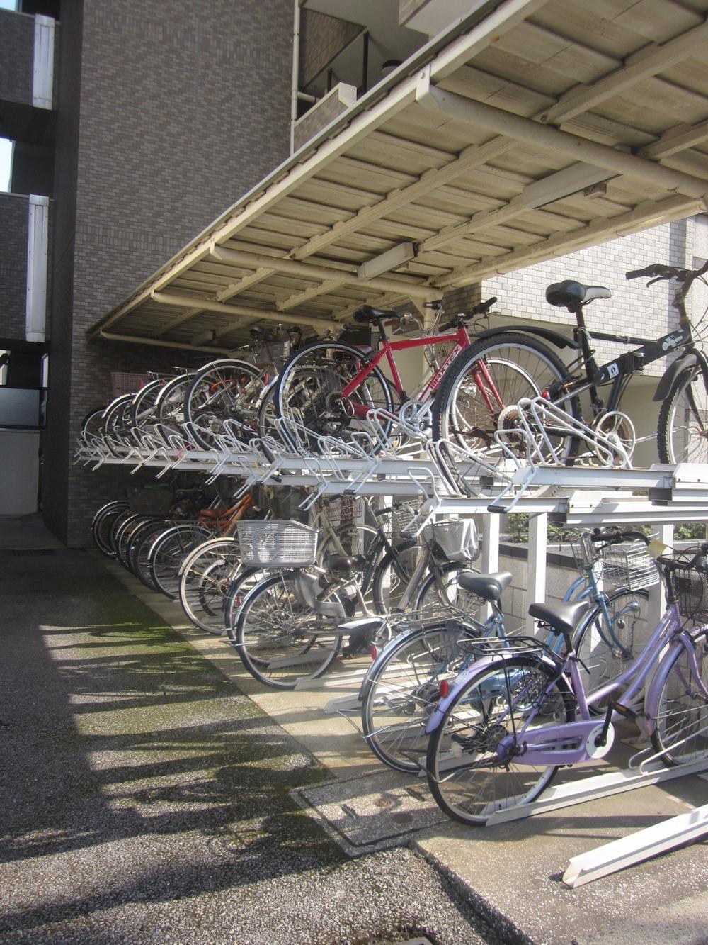 Other common areas. Place for storing bicycles / Common areas