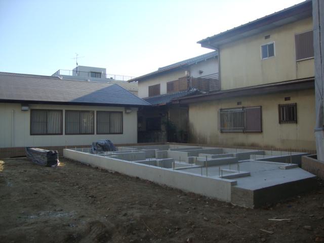 Local appearance photo. Local (November 25, 2013 shooting) Foundation work completed