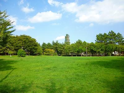 park. 20m to Makuharinishi first park