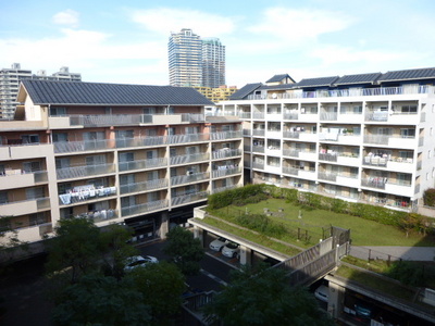 Building appearance. The on-site center there is a park full of green. Osha in a beautiful landscape