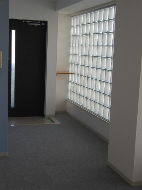 Other room space. Annex internal