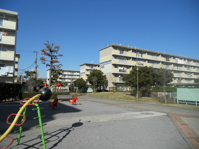 Other common areas. On-site park, Perfect for small children.