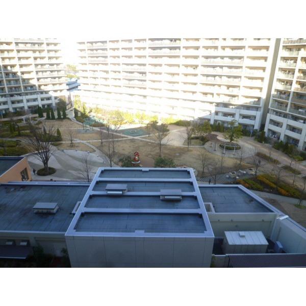 Other common areas. Courtyard space