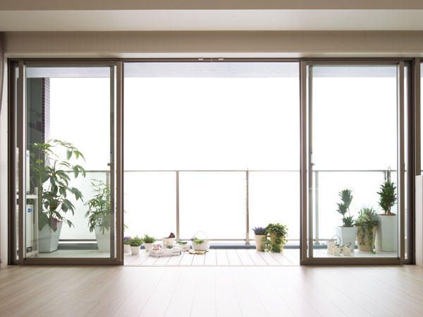 Other.  [Center open sash] living ・ The dining, Adopting the glass windows open wide from sash center to left and right. It produces a relaxed space.
