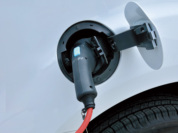 Common utility.  [You can charge the car on site "EV vehicles corresponding power supply equipment"] In part of the on-site parking spaces, We prepared the power equipment that can charge electric cars. (Same specifications)