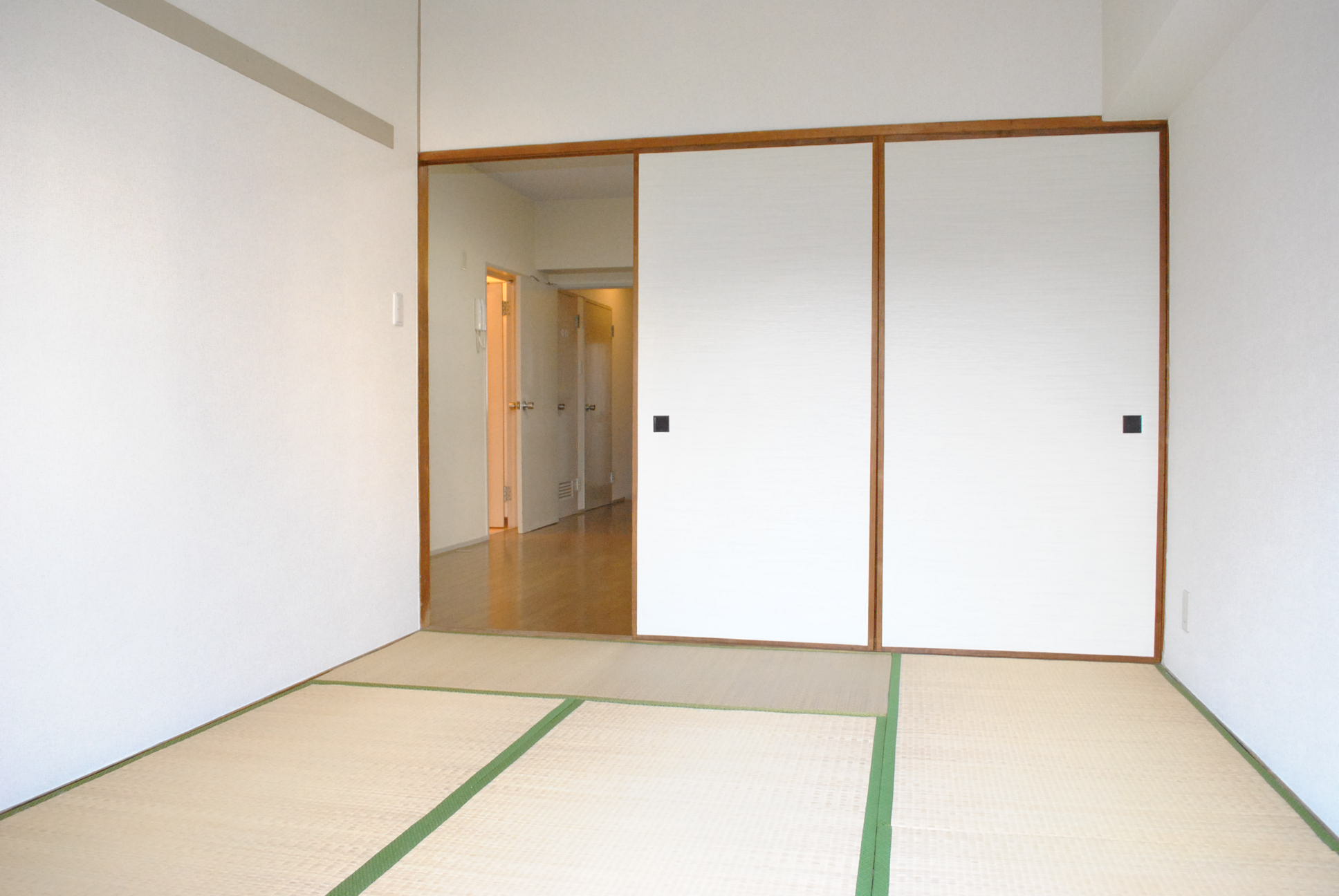 Other room space. Japanese-style room 6 quires