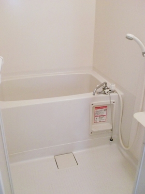 Bath. With bathroom ventilation dryer that can be easily wash on a rainy day.