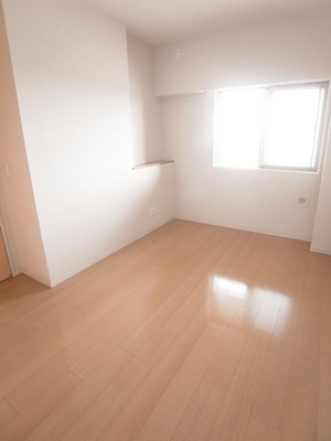 Living and room. Indoor flooring is easy to care, Cleaning a breeze