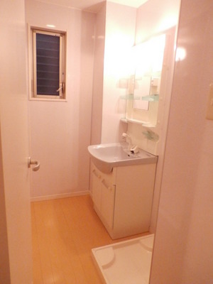 Washroom. Washroom is recommended with a bright and clean feeling with a window