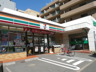 Convenience store. Seven-Eleven Takas 3-chome up (convenience store) 150m