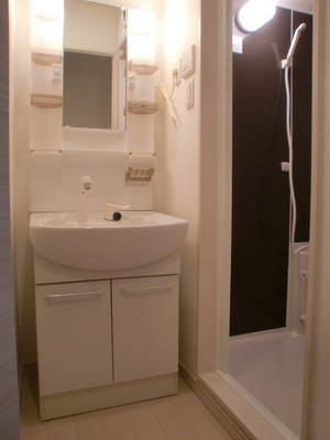 Washroom. Typical indoor photo. It is a basin with vanity happy to busy morning of Dressing ☆