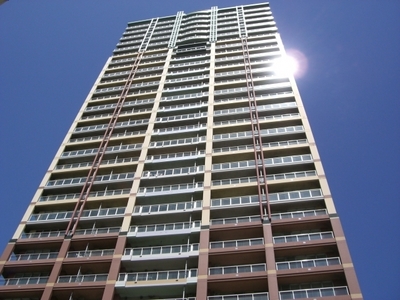 Building appearance. Keiyo Line good location of "Kaihinmakuhari" an 8-minute walk.