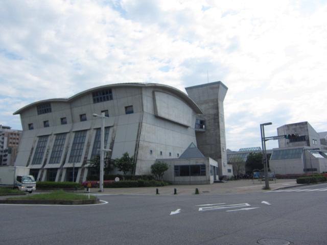 Junior high school. 300m until the Chiba Municipal Utase junior high school