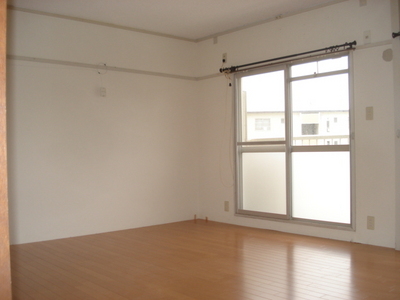 Living and room. LDK of about 12 tatami flooring specification!