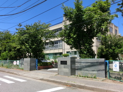 Primary school. Takas Chapter 4 400m up to elementary school (elementary school)