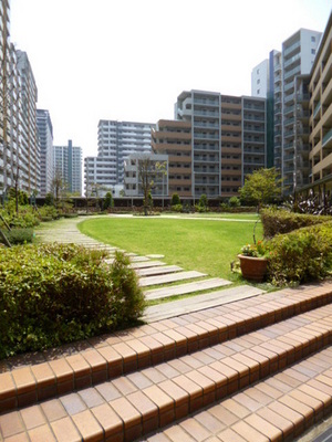 Other. Green friendly courtyard to the eye.