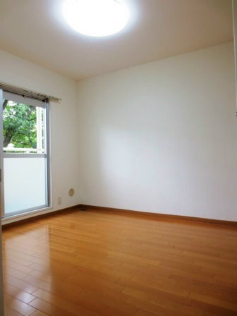 Other room space. Japanese-style room → to Western-style