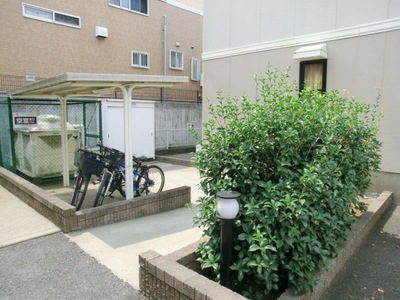 Other common areas. Bicycle parking on site