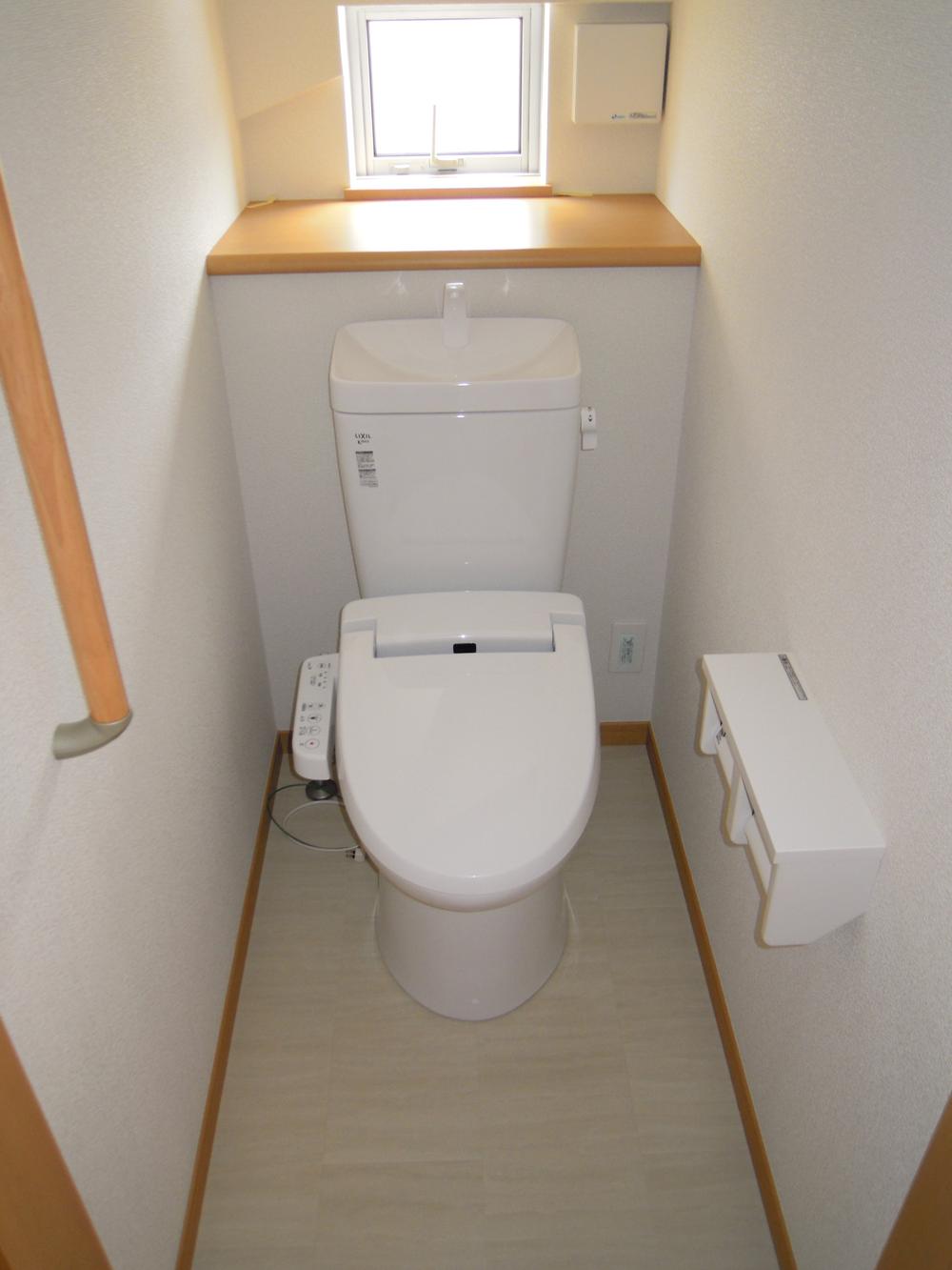 Toilet. (1 Building) same specification