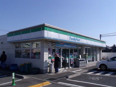 Convenience store. 440m to Family Mart (convenience store)