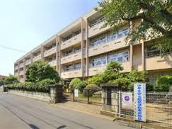 Primary school. 200m to the north Kaizuka elementary school