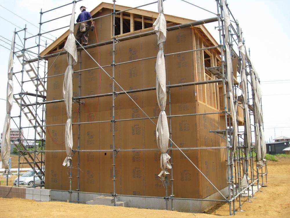 Construction ・ Construction method ・ specification. Seismic board construction in
