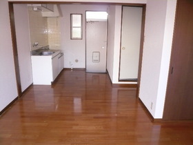 Living and room. Indoor Laundry Storage ・ It comes with 1 groups air conditioning.