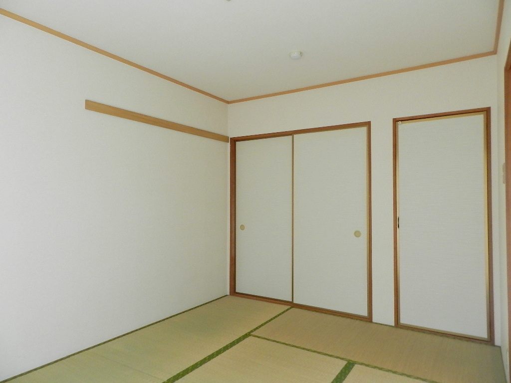 Other room space.  ※ Cleaning before