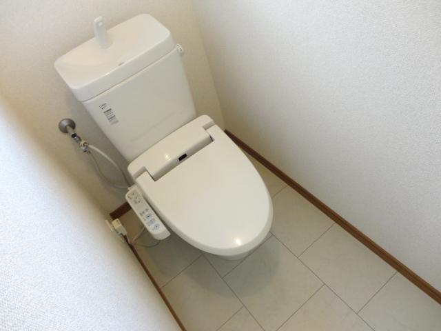 Toilet. Toilet bowl ・ Cleaning toilet seat exchange, It was instead stuck Cross